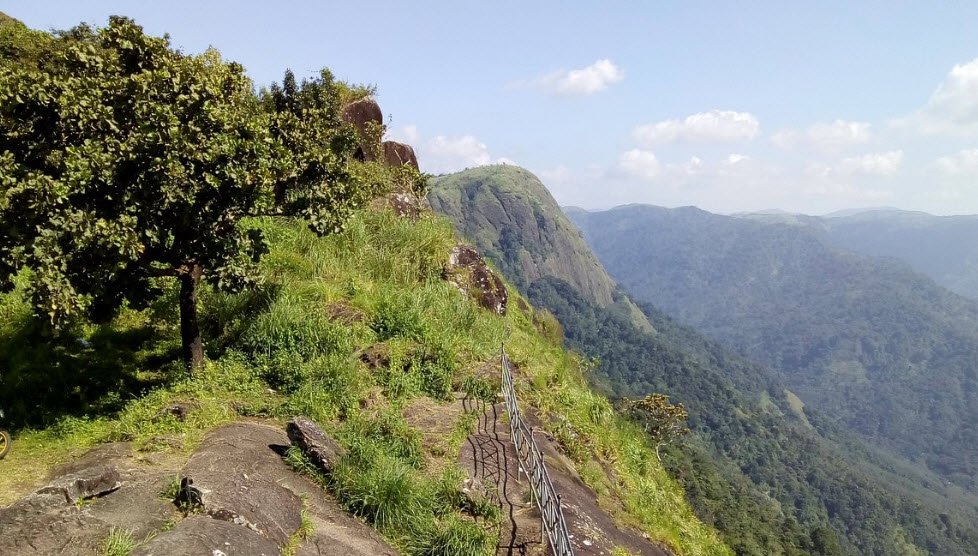Nadukani Pavilion, Idukki, Kerala - Vushii.com Nadukani Pavilion, Idukki, Kerala - Vushii.com